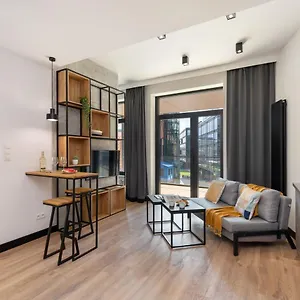 https://rent-like-home-elektrownia-powile-iii.warsawhotelspoland.com